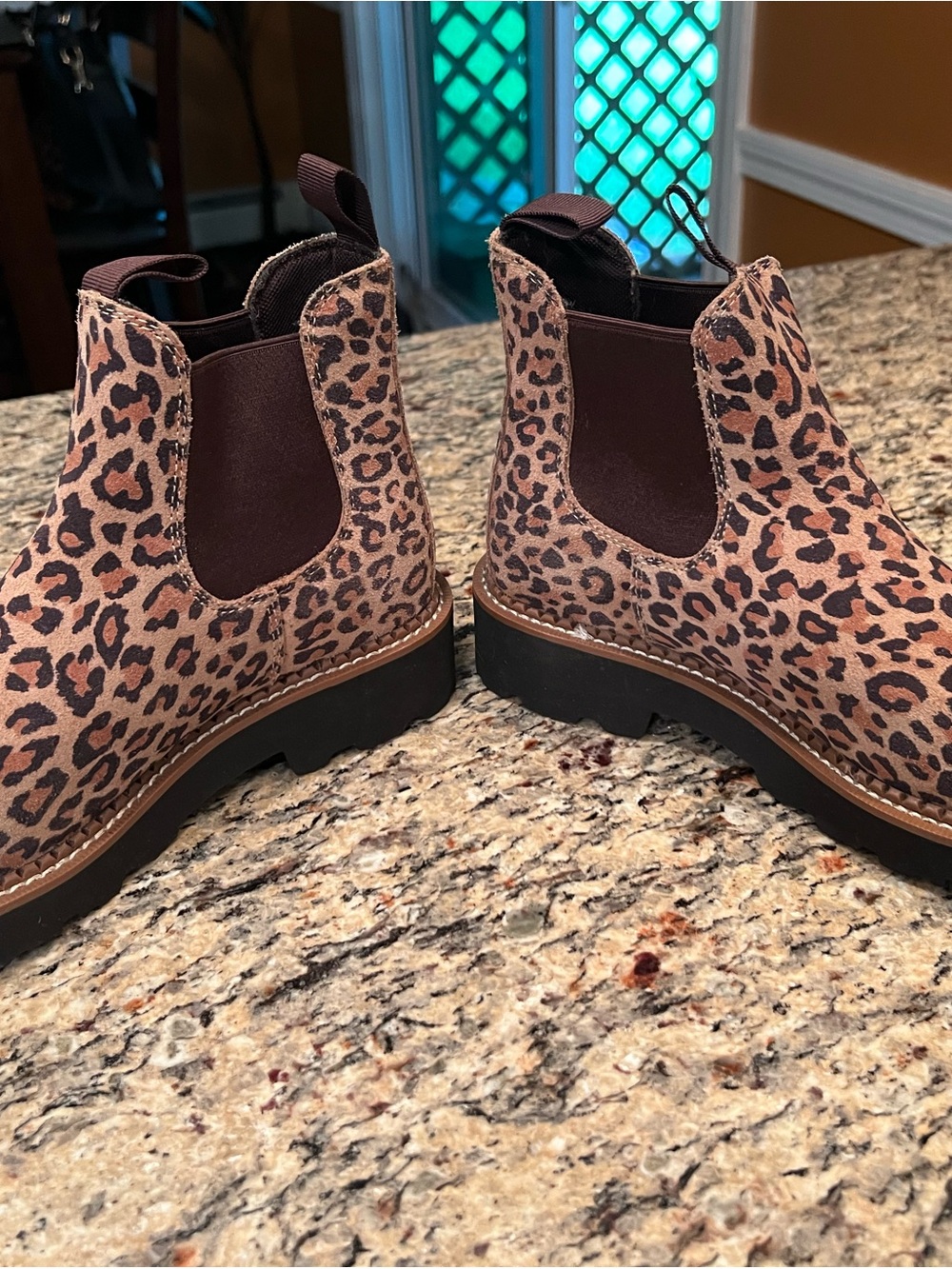 Women’s Leapord Print Chelsea Boots - Brown
